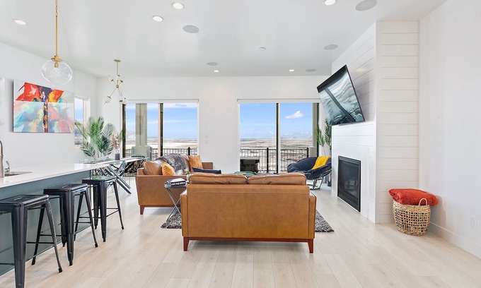North Salt Lake House | Scenic Heights Luxury Views Of Salt Lake City