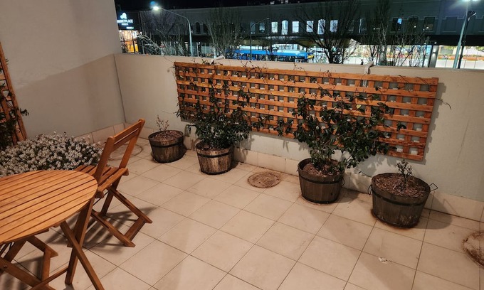 Gungahlin Apartment | 2 bedroom apartment available in central Gungahlin, ACT. Fully furnished.