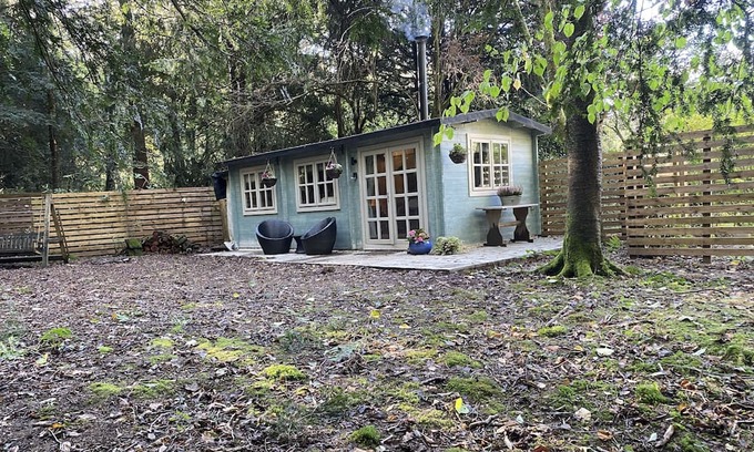 Worth Cabin | Private and secluded Cabin in Rowfant