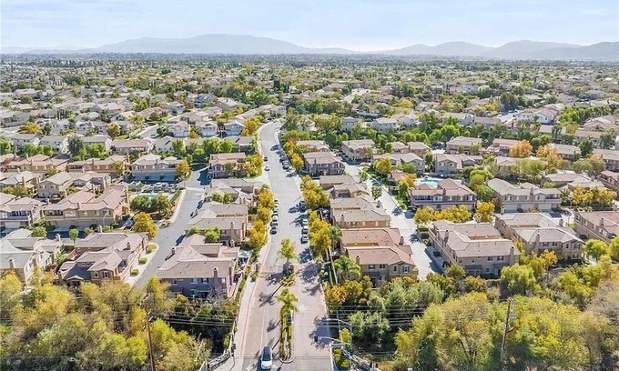 Murrieta Hot Springs House | Family home with patio in a Gated community in the heart of Murrieta Hot springs