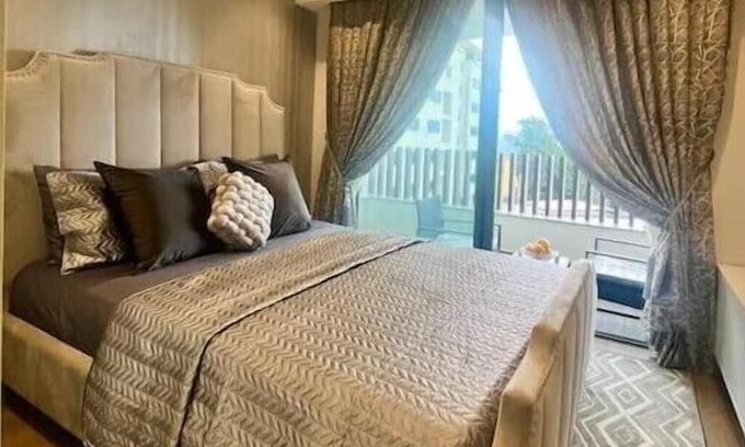 Osu Apartment | The DoubsGray Suite - A Luxury Haven