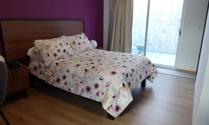 La Paz Apartment | Maison lapinou - CUARTO MORADO