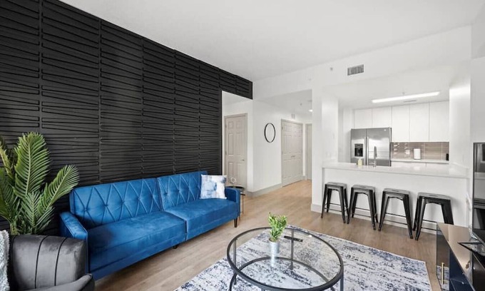 Charlotte Center City Apartment | 3Bedroom w/ Game Room!