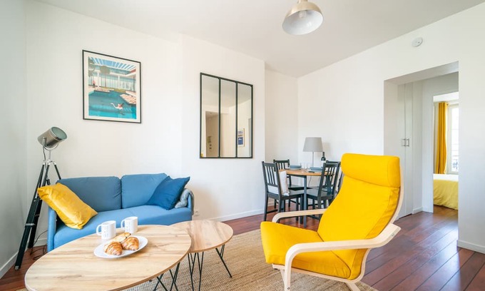 Bourg-la-Reine Apartment | Vrbo Property