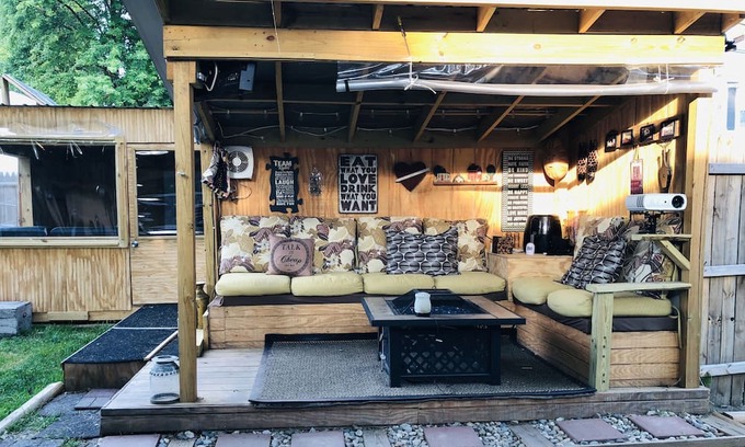 Findlay House | Perfect Getaway Downtown Findlay