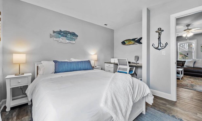 Colington Apartment | Cozy beach get away situated between the ocean and sound. Pet friendly!