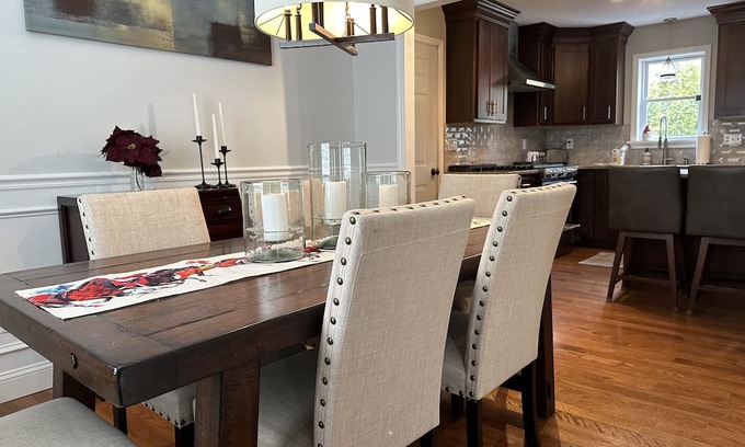 Saratoga Springs House | The Gray Horse. Cozy and inviting home in the center of everything Saratoga!