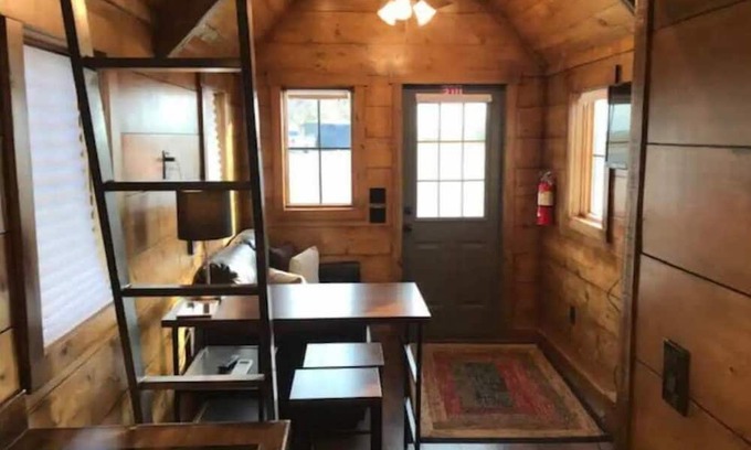 Lindon House | Rustic Cabin Tiny Home at Marina