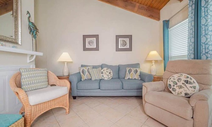 Sailhouse Condo | Bayfront Shores Summa