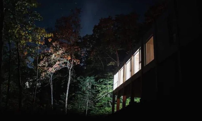 Petite-Riviere-Saint-Francois House | Tree house Chez Leon