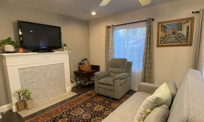 Lower Bal House | Cute home with a green thumb, pet friendly