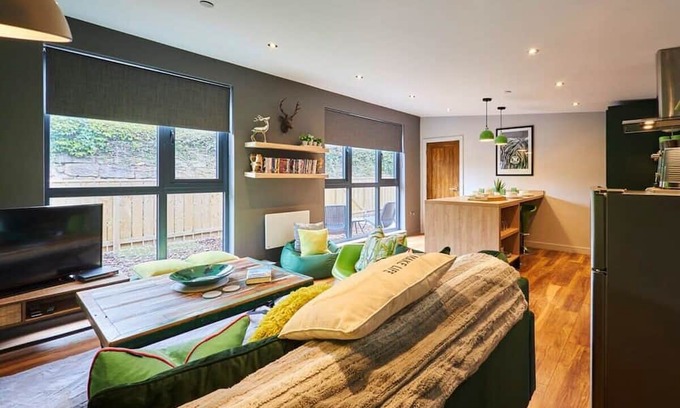 South Charlton Cabin | Host & Stay | Forest Green Lodge