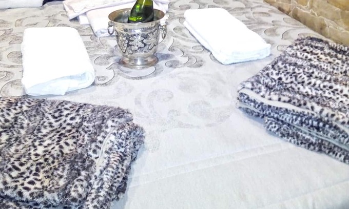 Ubrique Apartment | Homerez - Beautiful apartement for 2 ppl. with jacuzzi at Ubrique