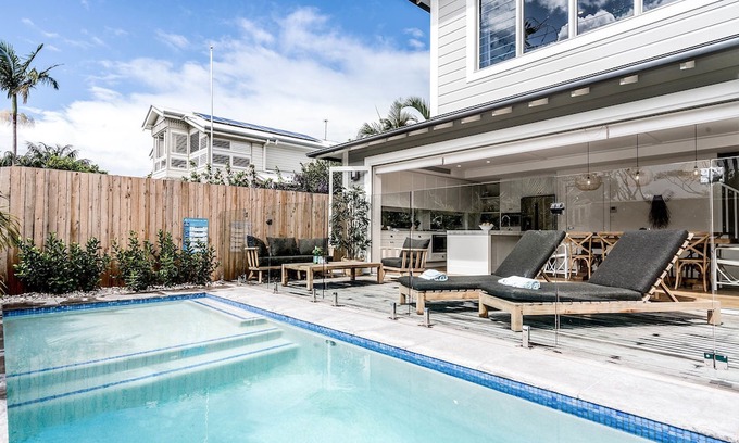Byron Bay House | Orana Byron - luxurious 4 BR home with heated pool