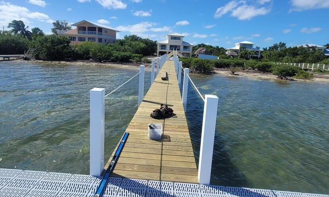 Summerland Key House | One of the very few beach houses with a daily, rental license in the Keys.