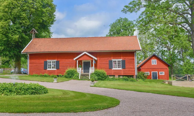 Skovde Municipality House | Nice Home In Skövde With Kitchen