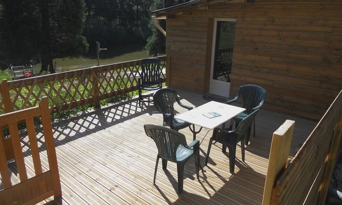 Lescure-Jaoul Cottage | The cottage lake, lescure-jaoul