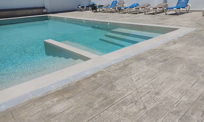 Guevejar Cottage | Houses with patio and barbecue for large groups