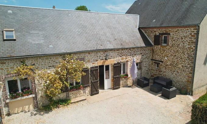 Ferrieres-la-Verrerie House | LONGERE N°6