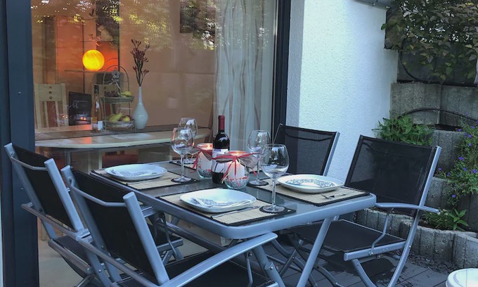 Oberteuringen Apartment | Apartment and in a quiet location with a beautiful terrace near Lake Constance. Messe