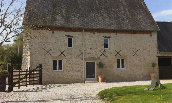Isigny-sur-Mer Cottage | Cottage sleeps 4 near the D-Day landing beaches. Pets allowed