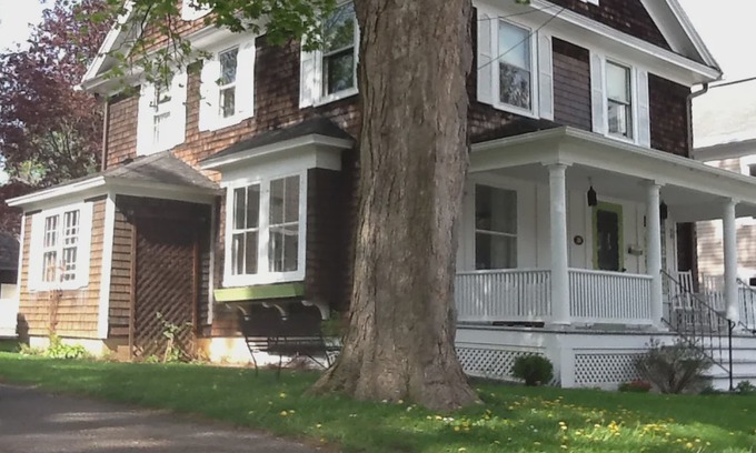 Cazenovia House | Charming 5 Bedroom, 2 Bath House in the Village, 2 Blocks from the lake.