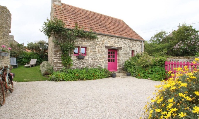 Vicq-sur-Mer Cottage | Charming Stone Cottage with Private Garden, Terrace, Bikes, and Near Coastal Trails