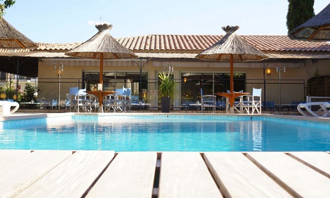 Greoux-les-Bains Hotel | Hôtel Spa Les Alpes