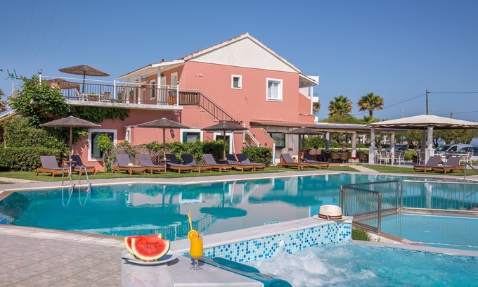 Sidari Hotel | The Wave
