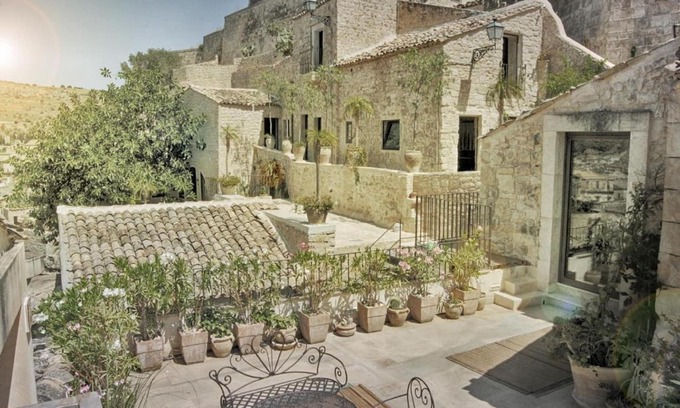 Scicli House | Borgo Hedone