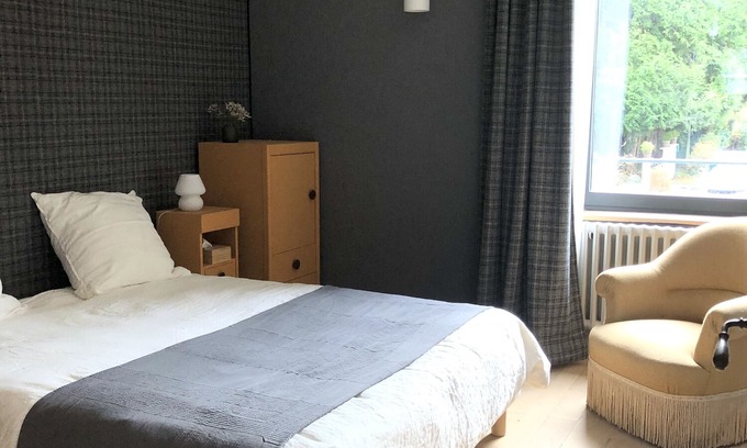Saint-Brieuc-des-Iffs Hotel | Fleurs de lin