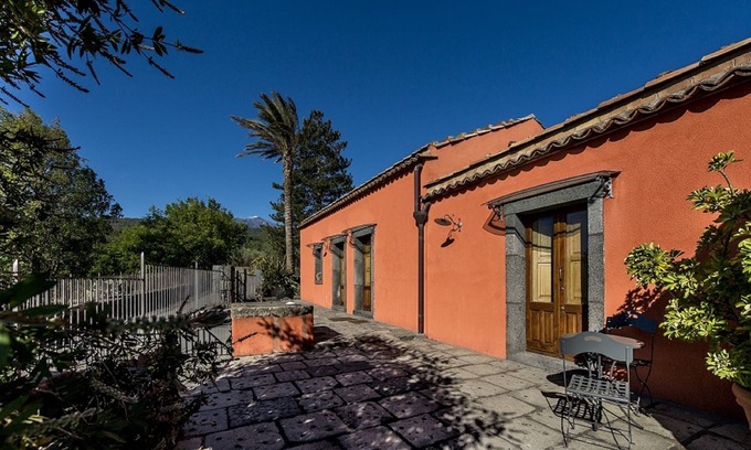 Linguaglossa House | Casa Arrigo