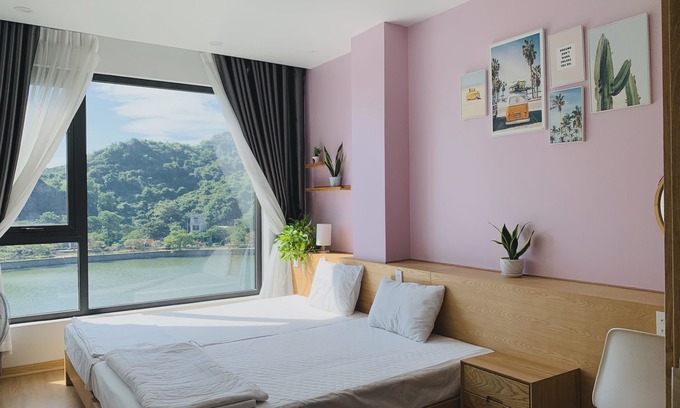 Cat Hai Hotel | Rustic house