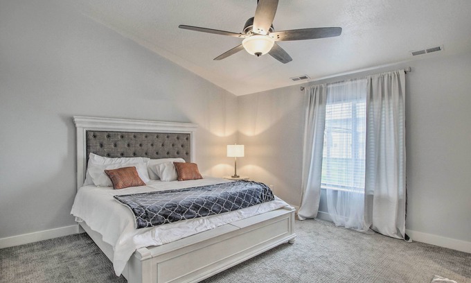 Bloomington House | Cozy and Chic Abode about 11 Mi to Bloomington Lake