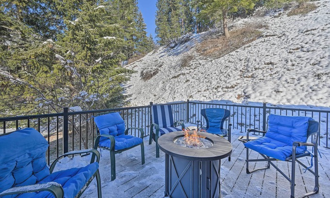 Superior House | Peaceful Superior Home with Fire Pit and Mtn View
