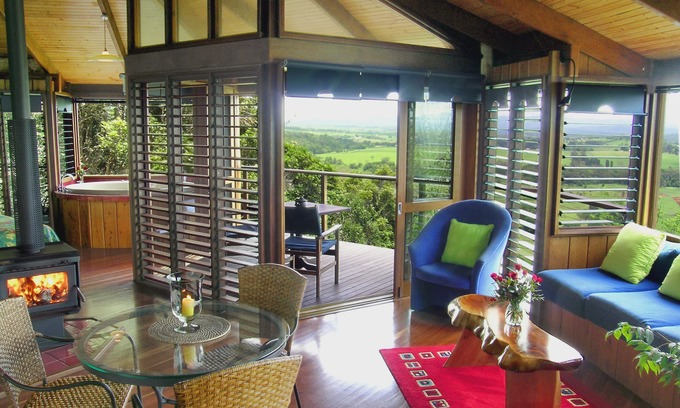 Peeramon Cabin | Mt Quincan Crater Retreat