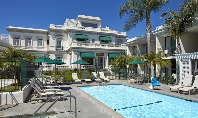 Coronado House | Ultimate Getaway! 3 Units Just Minutes Away from Petco Park! Pool, Beach Access!