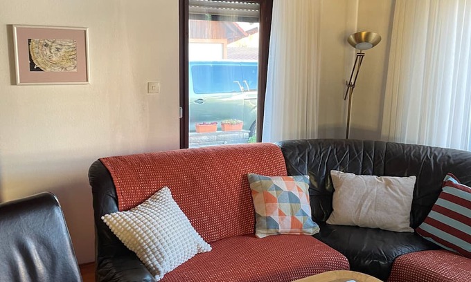 Dechendorf Apartment | Fantastic living by the lake