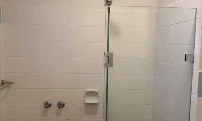 Ivanhoe Apartment | Spacious Room in Ivanhoe, Melbourne