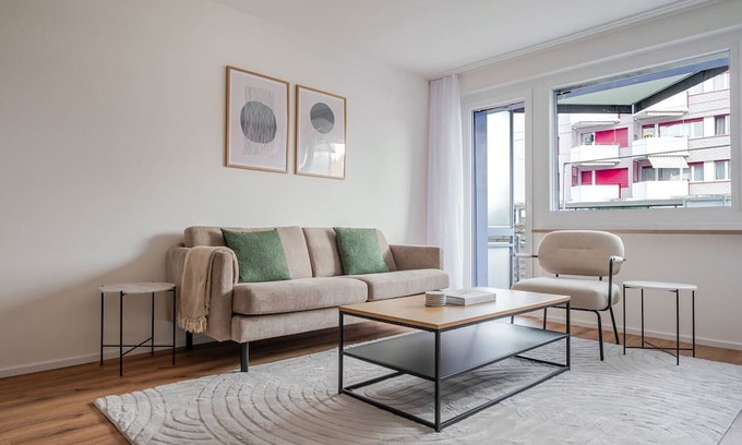 Dietikon District Apartment | Blueground | Dietikon, balcony, nr Bahnhof