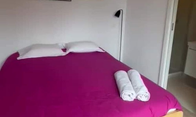 Lutry Apartment | Peaceful Lakeview Apartment in Lutry