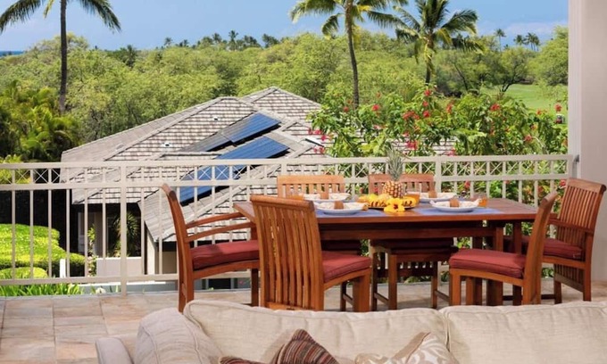 Kamuela House | New Owners! 3-Bedroom Home with Sunset Views! Beach Club/Pool/Fitness Center