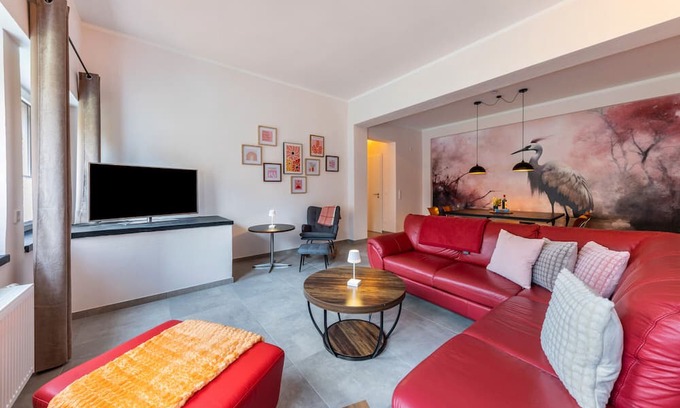 Obersalwey Apartment | Apartment 'Suiten Im Alten Berghotel Johanna' with Mountain View, Shared Garden and Wi-Fi