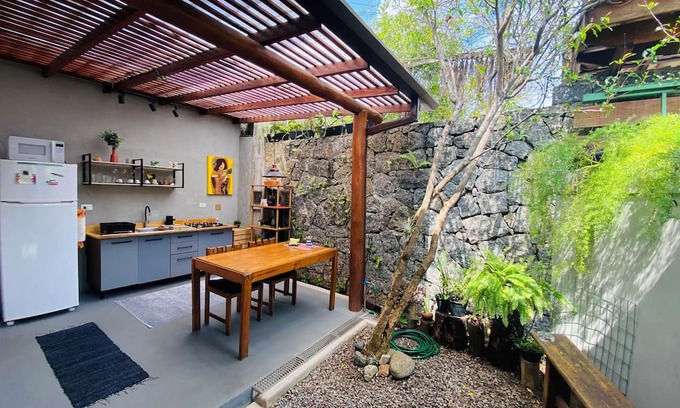 Itaquanduba Ski Chalet | 🦋Gourmet Chalet 🍂Charm and comfort 200m from the beach