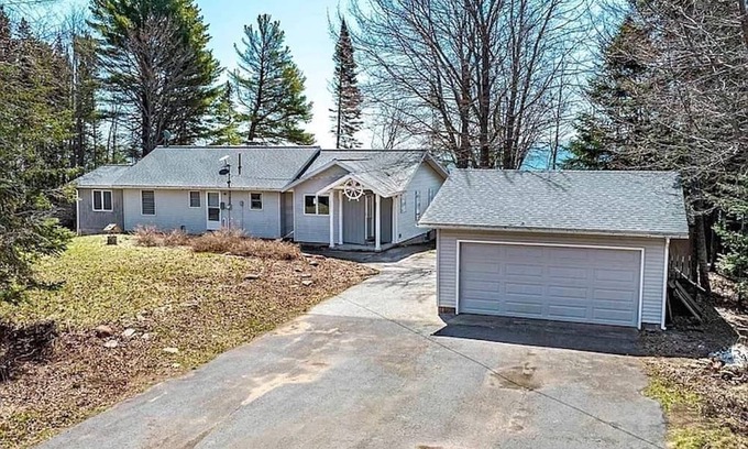 Mohawk Cabin | Superior Attitude- Pet-Friendly, 4BR Lake Superior Getaway