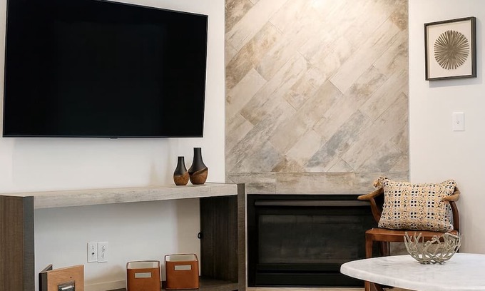 Basalt Condo | Fully-renovated 2BR condo in delightful Basalt