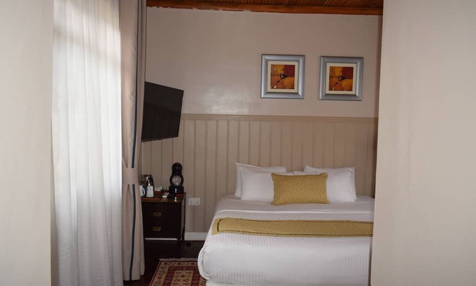 Gigiri Hotel | Superior room ensuite