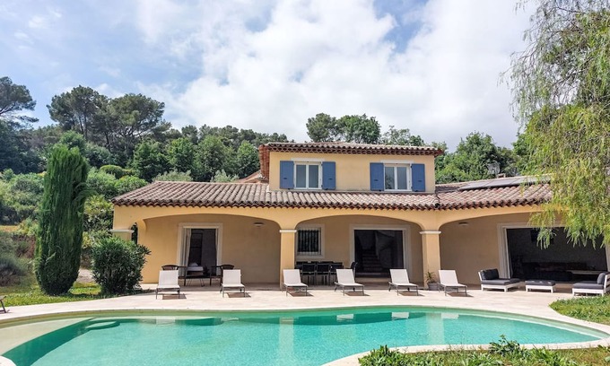 Le Collet House | La Pimaleanne by Interhome