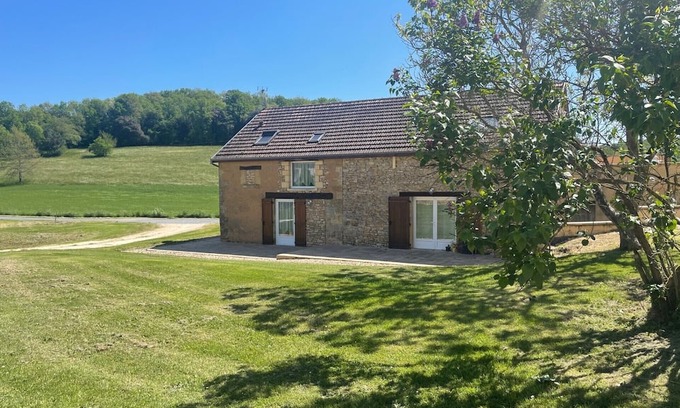 Meyrals House | Apartment in country house in charming village