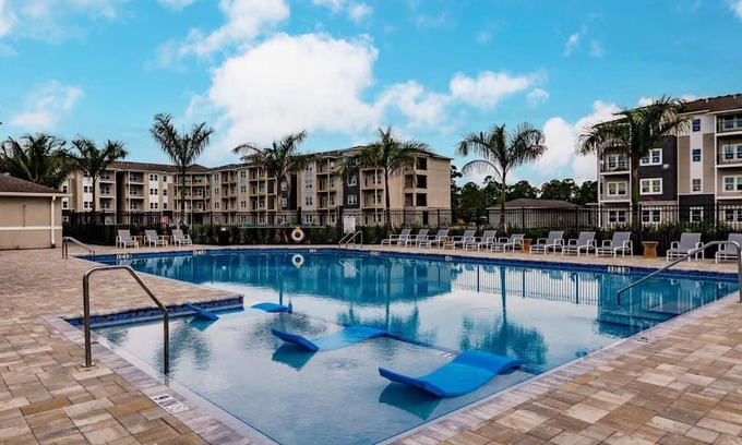 Fort Myers Apartment | Vantage 3BD 3 - Three Bedroom Apartment, Sleeps 6